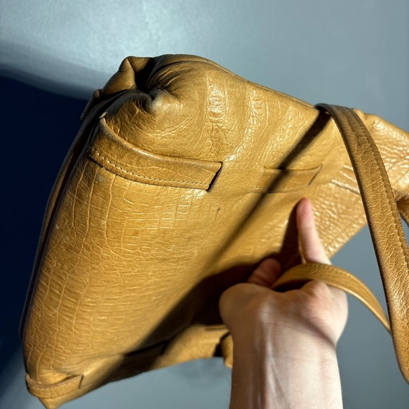 Tom Thomas Leathers Croc Embossed Leather Bag - Picture 11 of 11